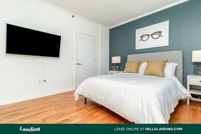 Foto del edificio - 4949 S Landing Dr