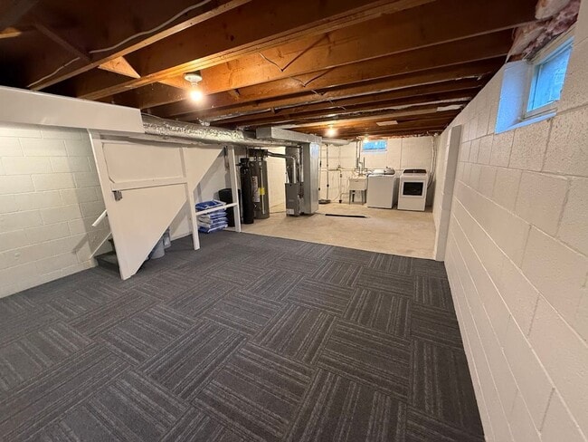 Building Photo - 215-217 Pembroke Way (Townhouse)