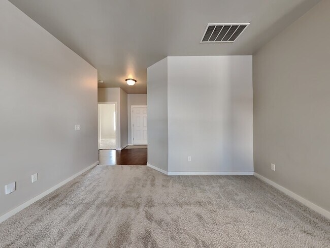 Foto del edificio - 9049 NW 143rd St