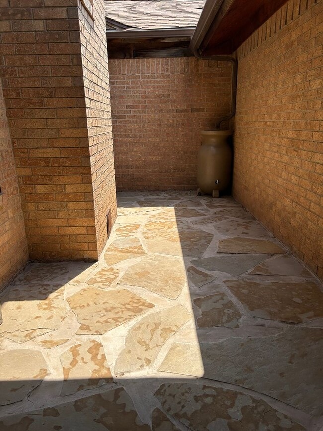 Foto del edificio - Two Story Townhouse in Esmond Estates
