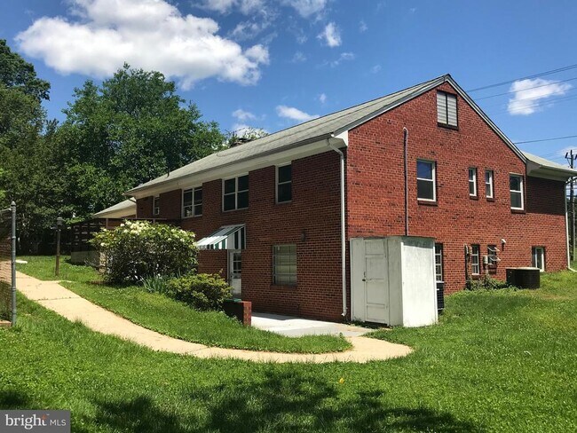 Building Photo - 10500 New Hampshire Ave