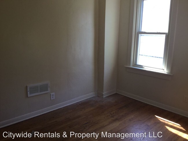 Building Photo - 5837 N 63rd St