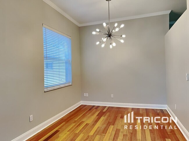 Foto del edificio - 18018 Palm Breeze Dr