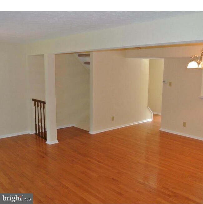 Foto del edificio - 46 Dorchester Cir