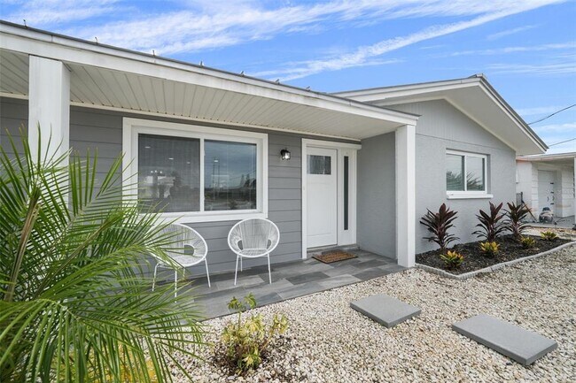 Foto del edificio - 13704 Veronica Dr