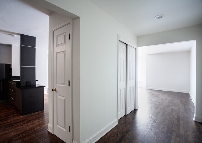 Foto del edificio - 2400 Archbury Ln