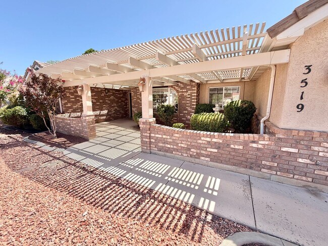 Foto del edificio - Beautiful Bloomington Area Home
