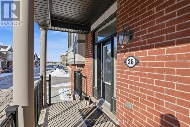 Building Photo - 975 Whitlock Ave