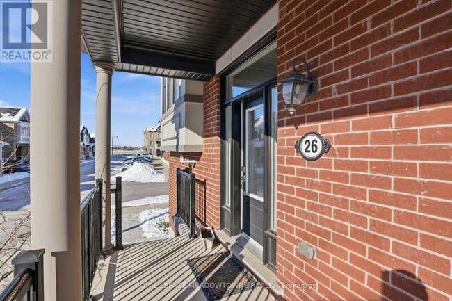 Photo du bâtiment - 975 Whitlock Ave