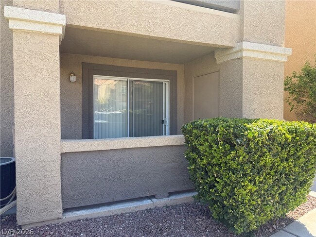 Foto del edificio - 2300 E Silverado Ranch Blvd