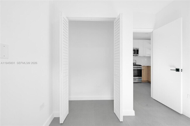 Building Photo - 3040 NW 93rd St