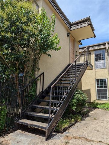 Building Photo - 8560 Park Ln