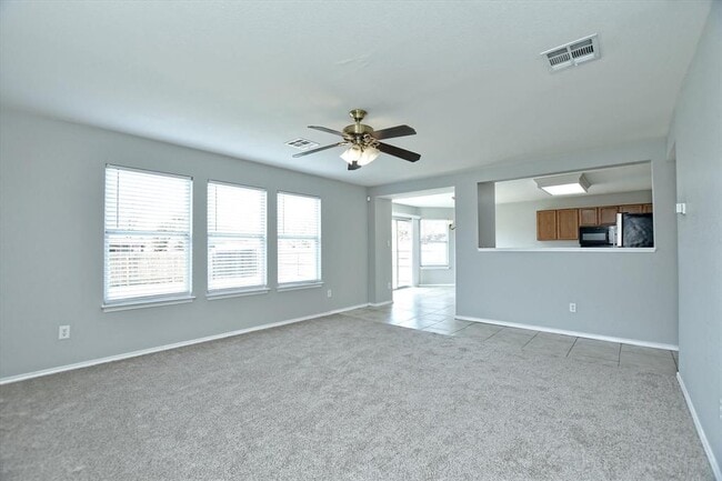 Foto del edificio - 102 Blanco Woods Blvd