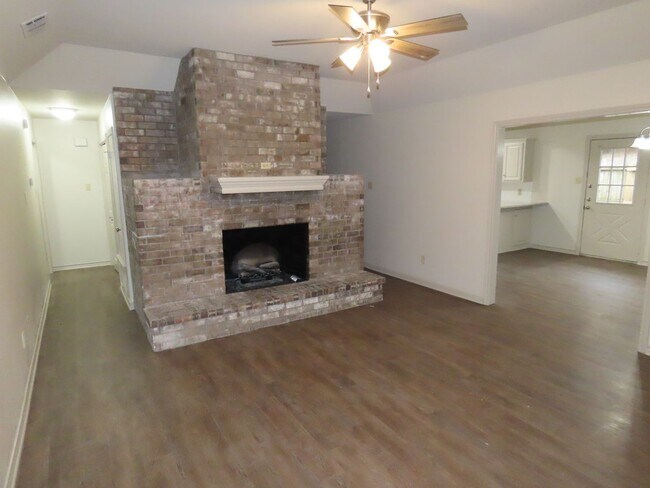 Foto del edificio - Whitehouse ISD! Beautifully Updated 3 Bedroom, 2 Bath Home