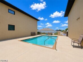 Building Photo - 4109 SW 8th Pl