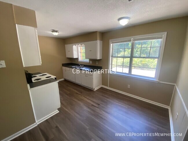 Building Photo - 3873 Kerston Dr