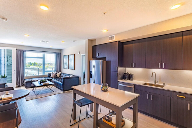 Building Photo - 3560 Rambla Pl