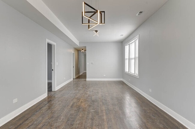 Foto del edificio - 2935 N Lawndale Ave