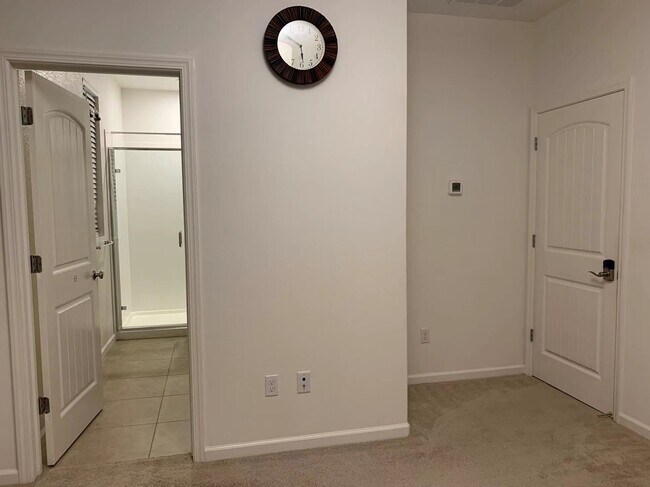 main bedroom - 304 Sungold Way