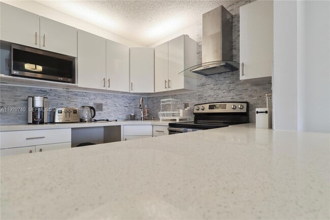 Photo - 313 Knotty Pine Cir Apartment