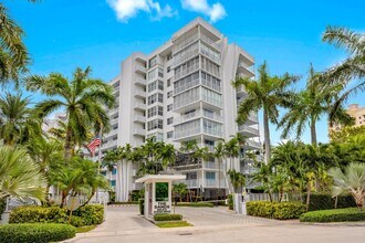 Building Photo - 607 Ocean Dr