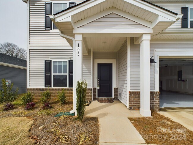 Building Photo - 103 Bird Dog Dr