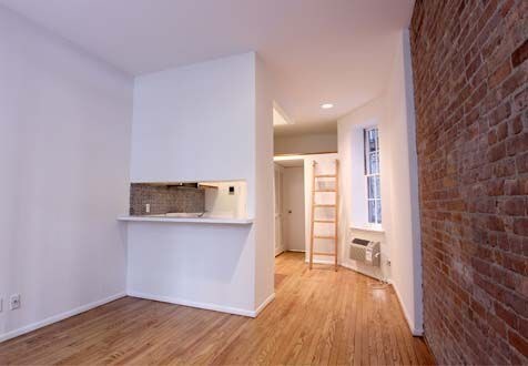 living - 236 E 82nd St