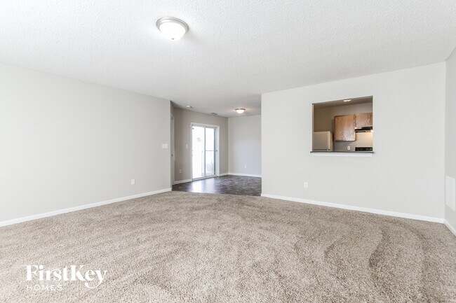Foto del edificio - 3912 Roundwood Dr