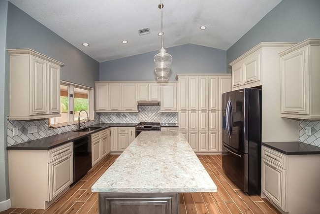 Foto del edificio - 6432 E Crabtree Pl