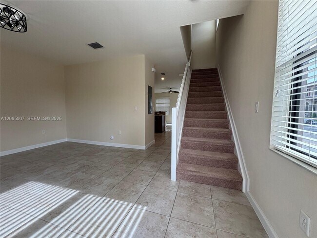 Foto del edificio - 15051 SW 116th St