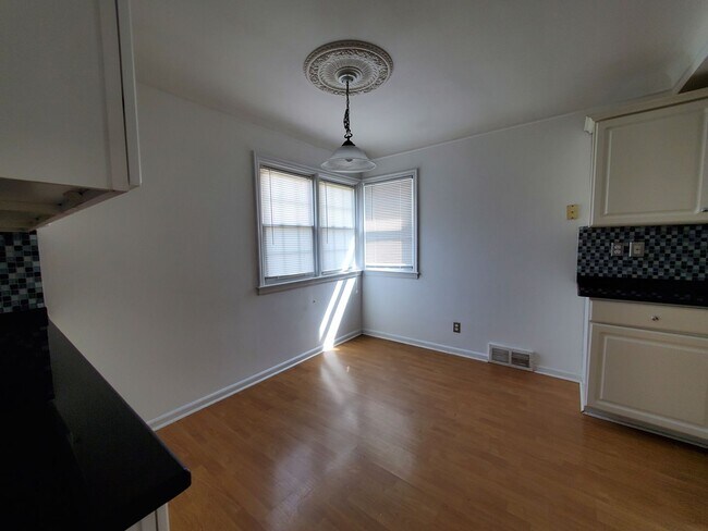 Foto del edificio - 21208 Country Club Dr