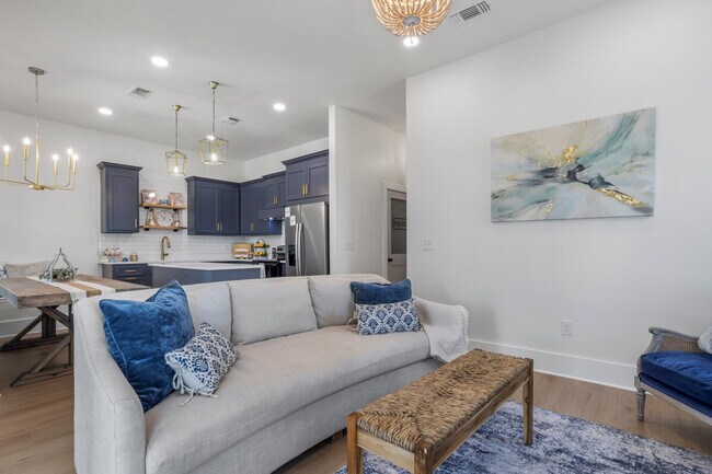 Foto del edificio - 1472 Georgia Pl