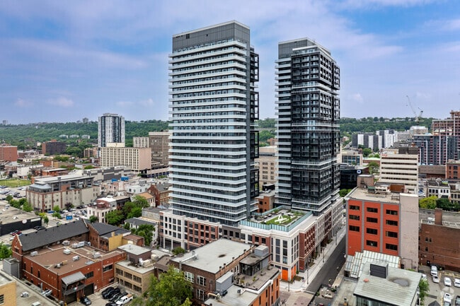 Building Photo - King William Residences