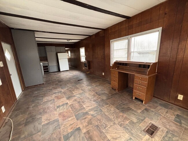 Foto del edificio - 1561 Pleasant Valley Rd SE