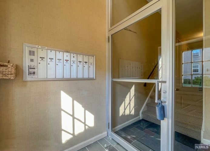 135167 S Maple Ave Unit 143 H, Ridgewood, NJ 07450 Apartment for