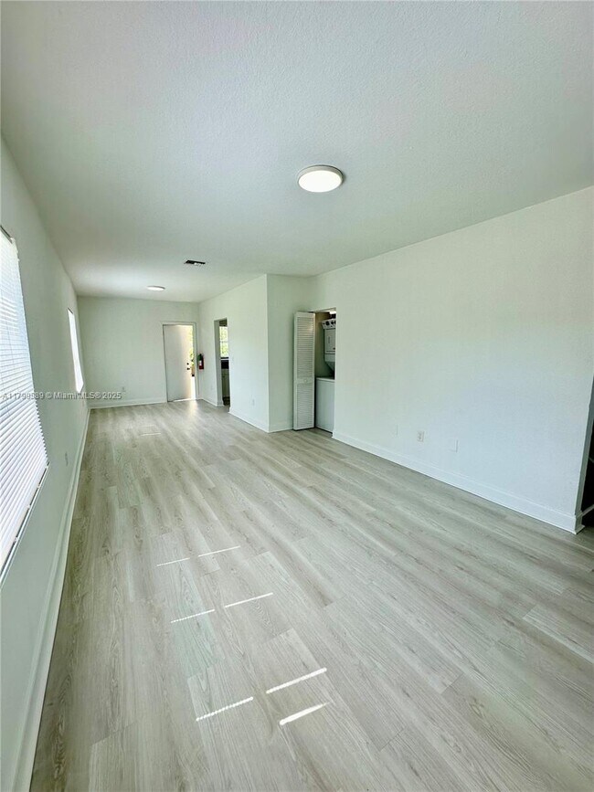 Building Photo - 434 NW 85th Street Rd
