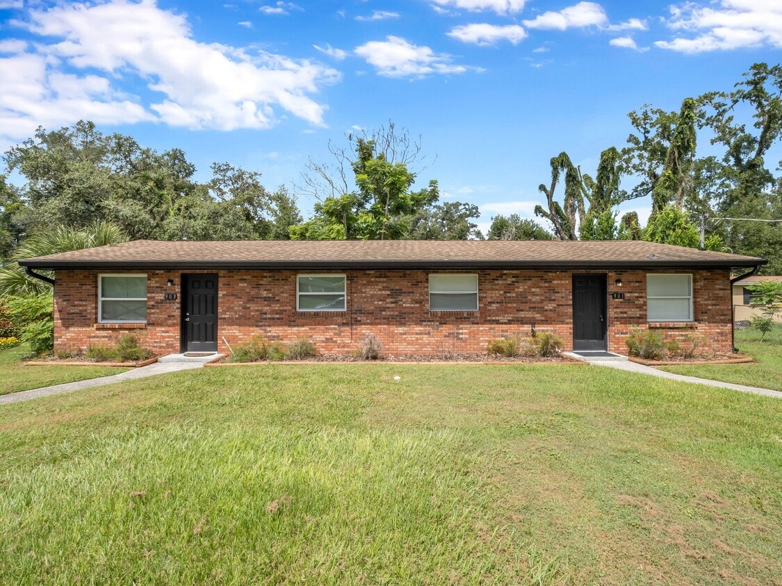 Photo - 901 S Taylor Rd (Seffner, FL)