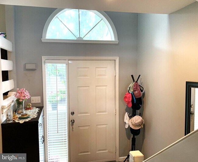 Foto del edificio - 11 Cabot Dr