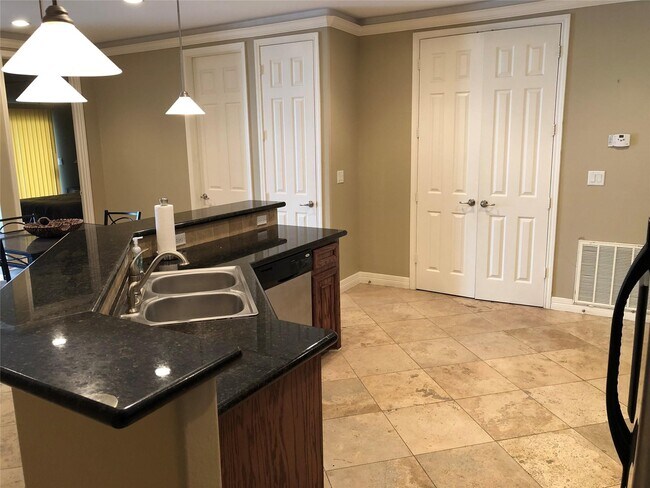 Foto del edificio - 7039 Kingston Cove Ln