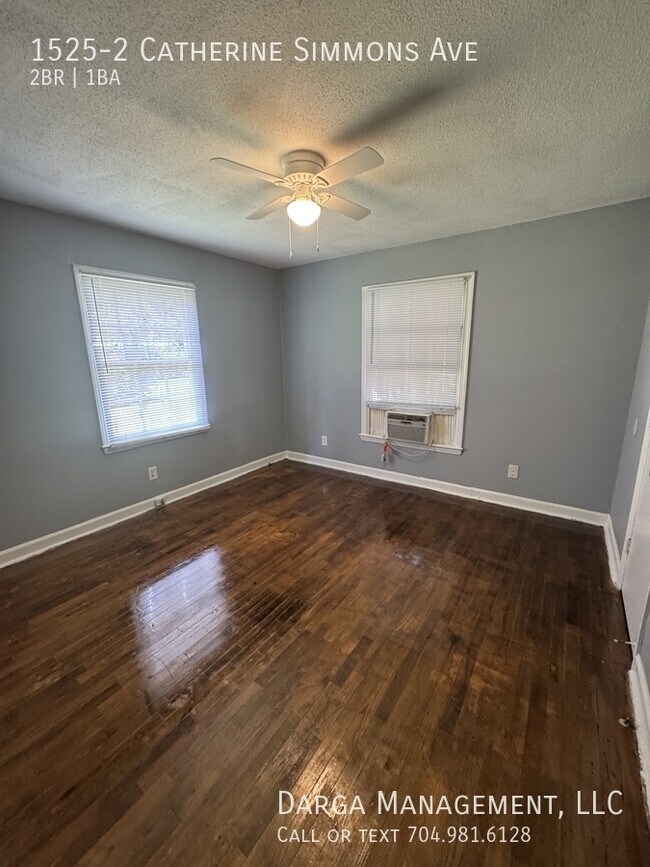 Photo - 1525 Catherine Simmons Ave House