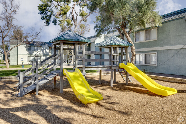 Playground - Missouri Crossing