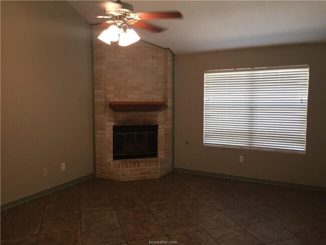 Photo - Beautiful home available 7/17/2025!