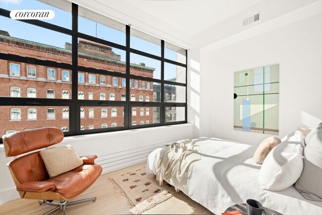 Building Photo - 48 Laight St