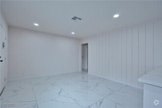 Building Photo - 4023 Cll Del Sol