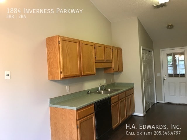 Photo - 1884 Inverness Pkwy House