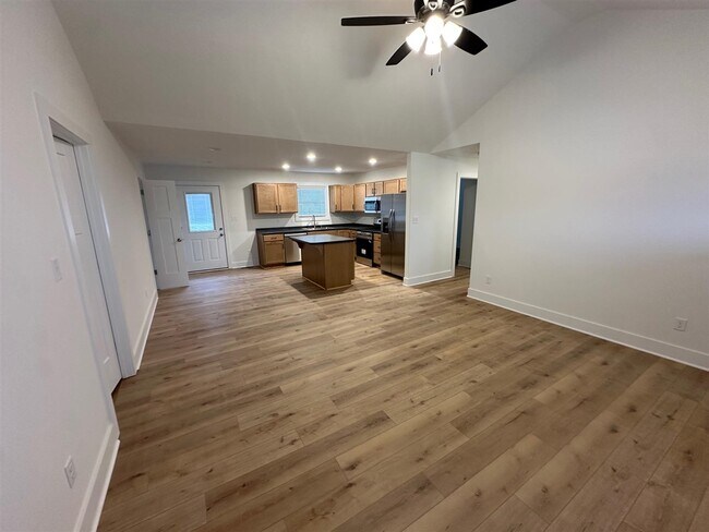 Foto del edificio - 909 Alberta Dr