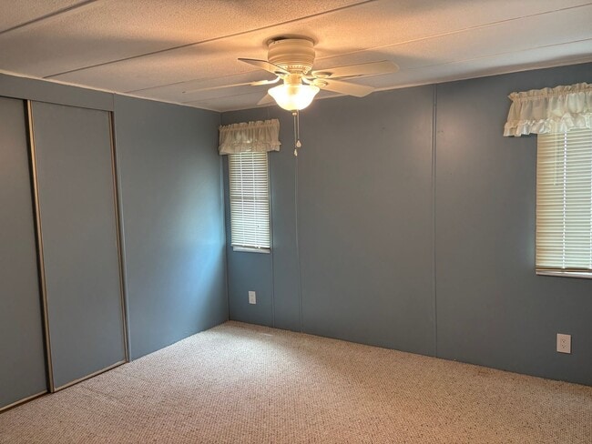 Building Photo - 103 Forest Line Dr