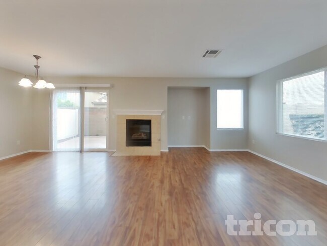 Foto del edificio - 1431 Bittersweet Dr