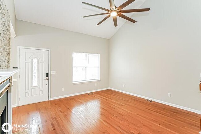 Building Photo - 1919 WATERFORD DR, OLD HICKORY, TN 37138