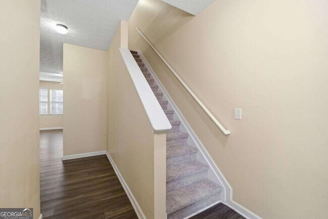 Foto del edificio - 2285 Baker Station Dr